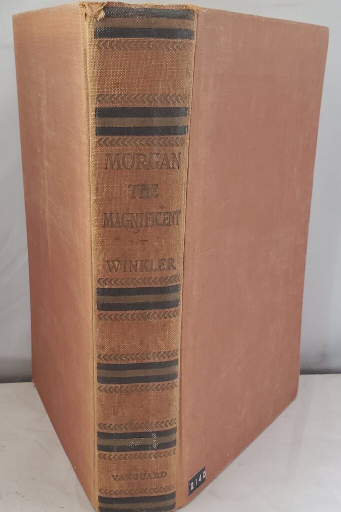 the monarchs book kass morgan